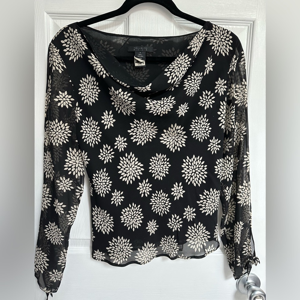 The Limited black and ivory silk blouse with slit arms